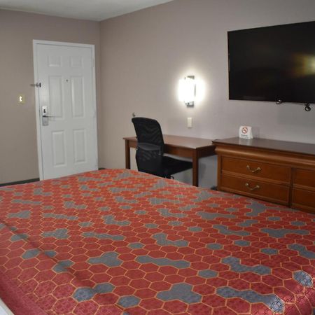 The Heritage Inn, Inc Huntingdon Екстериор снимка